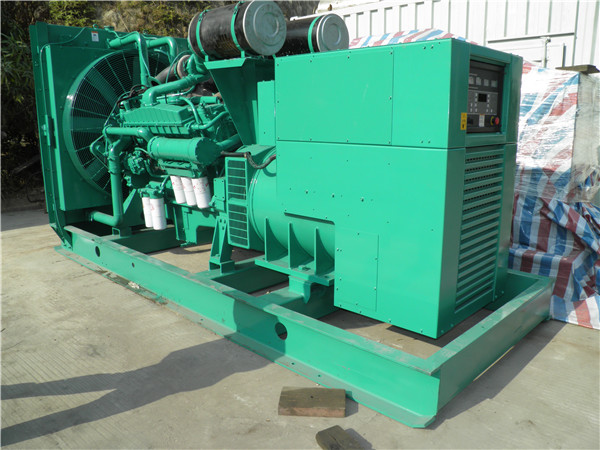 东海出租发电机 发电机组厂家：柴油发电机组的控制屏的作用是什么？