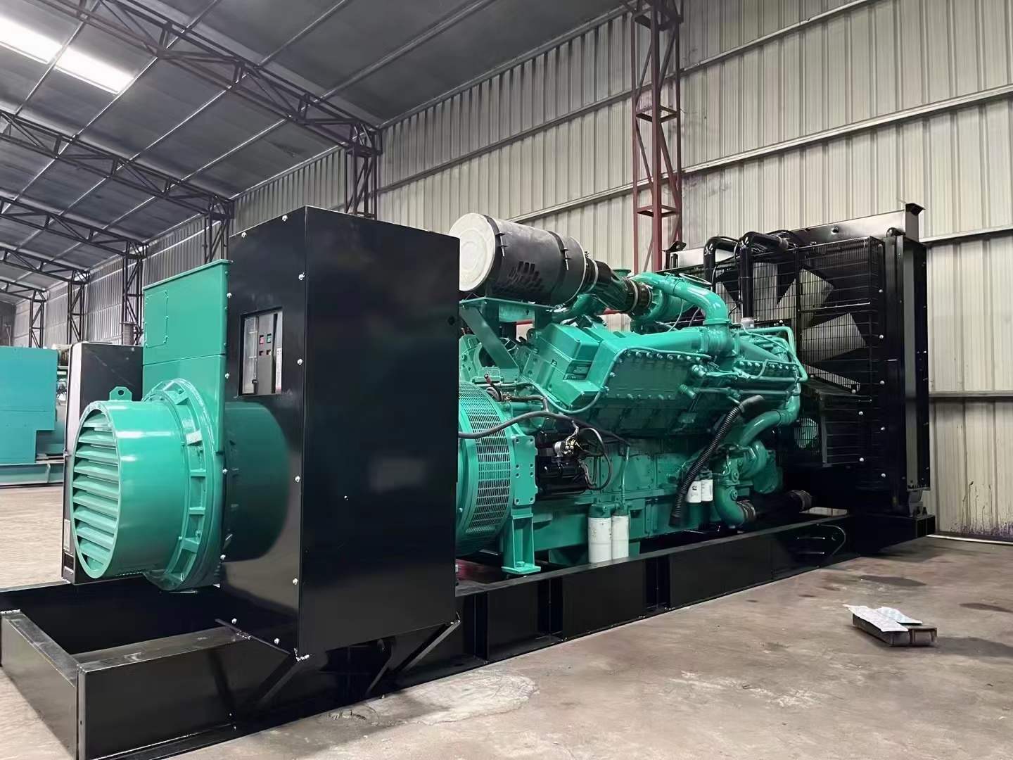 东海如何降低 800kW 柴油发电机输出电流的波动？