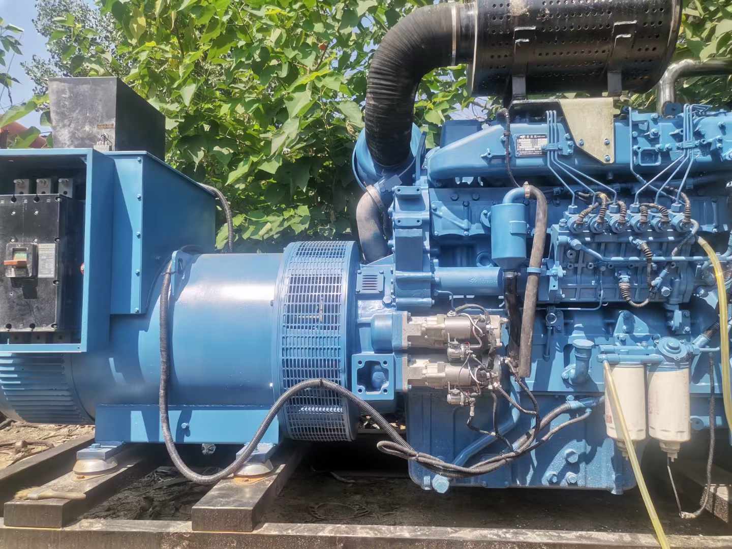 东海详细说明降低 800kW 柴油发电机输出电流波动的方法